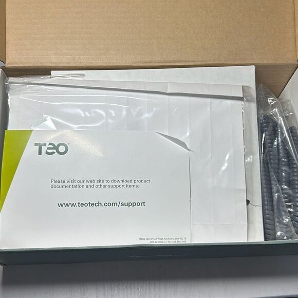 Tone Commander 8620T 20-Button Display Telephone - Picture 4 of 9